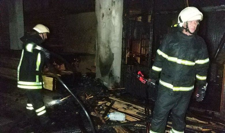 Samsun’da kerestecide yangın
 - Samsun’da bir keresteci dükkanında yangın çıktı.