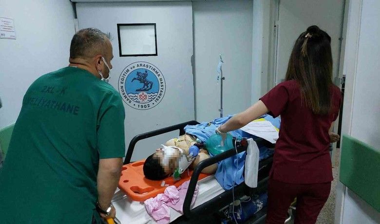 19 yaşındaki genç uykunun etkisiyle5. kattan düşerek ağır yaralandı - Samsun’da evlerinde uykunun etkisiyle 5. katındaki balkondan düşen 19 yaşındaki yabancı uyruklu genç ağır yaralandı.