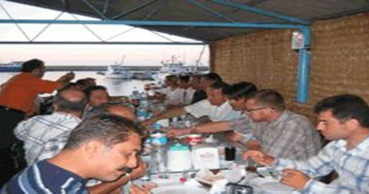 Kaymakam Aparı`dan Basına Yemek