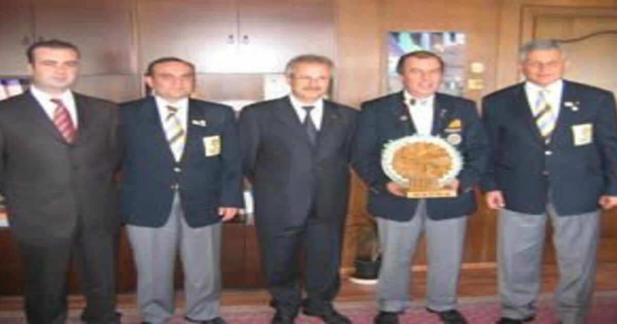 Rotary`den Aparı`ya ziyaret