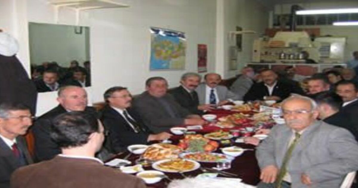 Emirgan aşevinden iftar