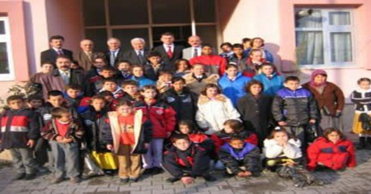 Balkan Türklerinden eğitime destek
