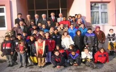 Balkan Türklerinden eğitime destek