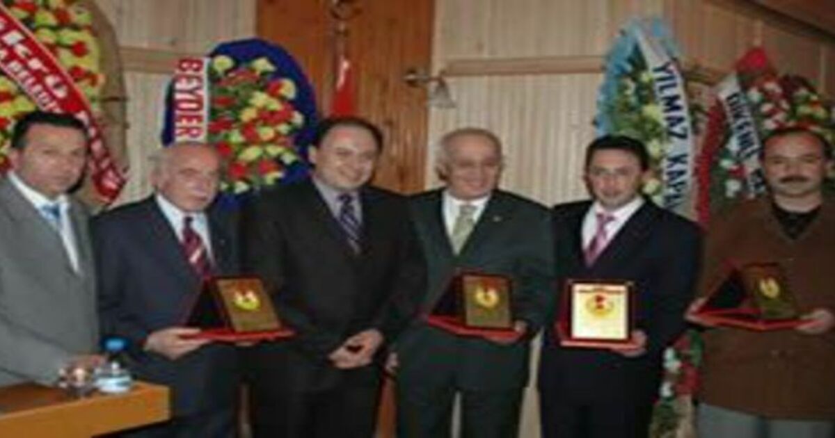 Gazetecilere ödül