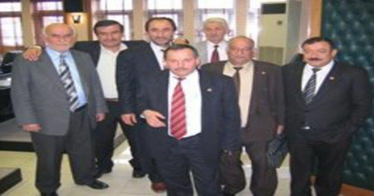 İl meclis üyeleri para kuyruğunda