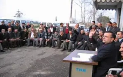 Kaymakam Dert dinliyor