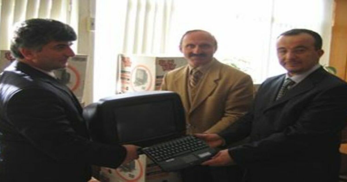 Onur bilgisayardan eğitime destek