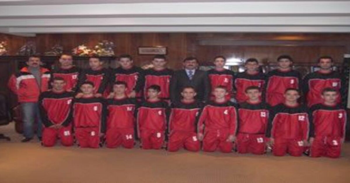 Genç Basketçilerden Neiş`e ziyaret