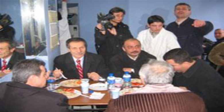 Bedava tavuk dönerine halktan büyük ilgi:)) - 0