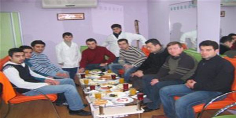 Güven erkek kuaförü modernleşti - 0