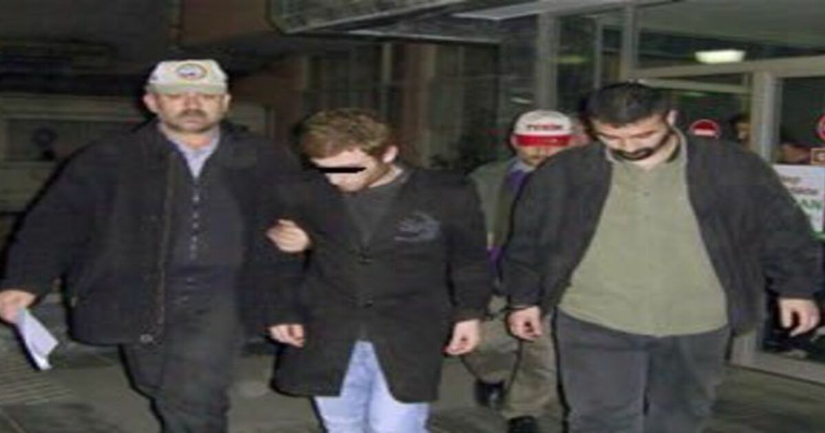 LİSE ÖĞRENCİLERİNE ESRAR BASKINI