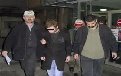 LİSE ÖĞRENCİLERİNE ESRAR BASKINI