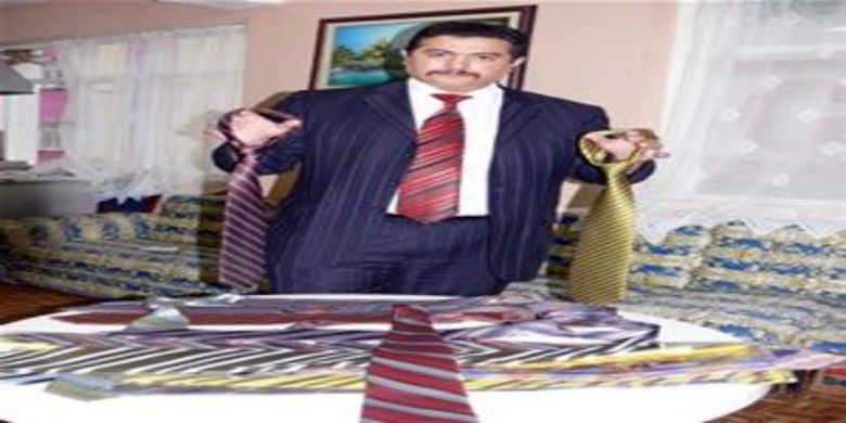 3 saniyede kravat bağlıyor - 0