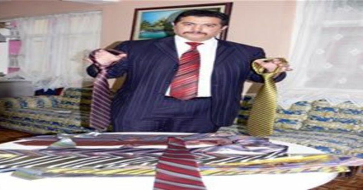 3 saniyede kravat bağlıyor