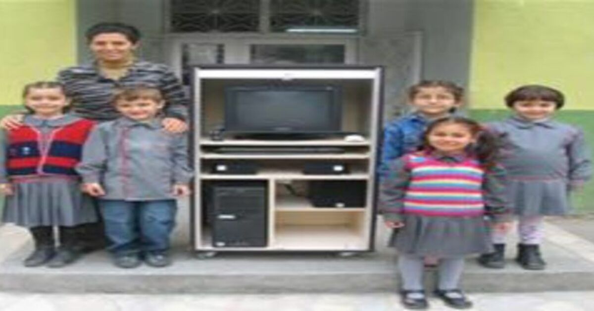 Cumhuriyet ilköğretim`de örnek dayanışma