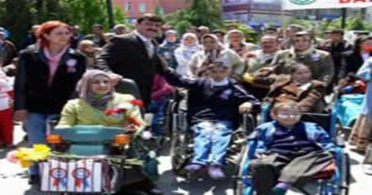1.Engelliler şöleni kutlanıyor