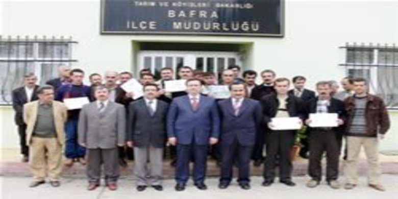 Biçerdöver operatörlerine sertifika - 0
