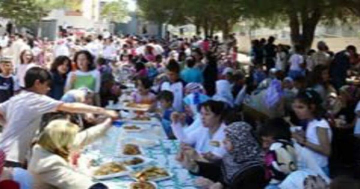 Bafra`da etli pilav günü ve sergi