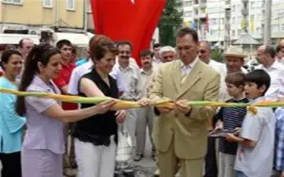 Sokakta resim sergisi