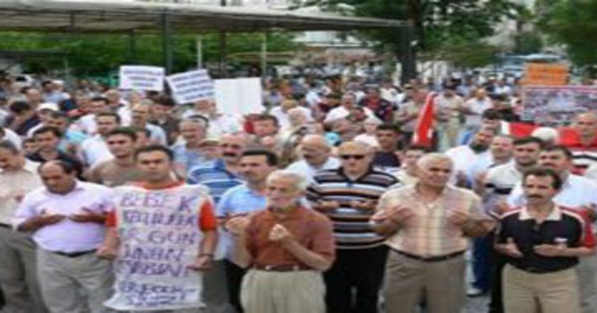 Bafra`da İsrail` e lanet mitingi