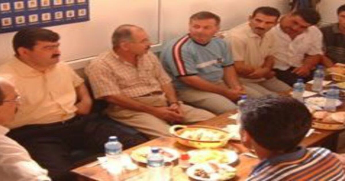BAŞKAN NEİŞ DOLMUŞÇULARLA TOPLANTI YAPTI