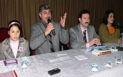 Samsun'da "Özlenen Anne Ve Baba" Paneli Bafra Fatih İlköğretim Okulu Tarafından Öğrenci Velilerine, ''özlenen Anne Ve Baba'' Adlı Panel Düzenlendi