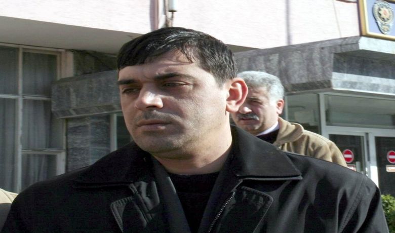 Firar Etmek İçinNezarethanenin Demir Parmaklıklarını Kırdı - Samsun'un Bafra İlçesi'nde iki ayrı suçtan gözaltına alınan şahıs, firar etmek için nezarethanenin demir parmaklıklarını kırdı.