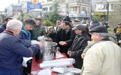 Samsun'da Yerel Yönetimler Bafra Belediyesi Aşure Dağıttı