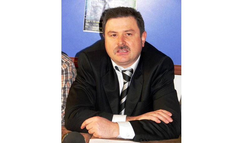 Bafra'da Tütün Paneli Yapılacak - Samsun'un Bafra Ziraat Odası Başkanlığı'nca AB Hibe Programı çerçevesinde hazırlanan "Tarımsal Kalkınma Projesi" kapsamında çiftçilere yönelik tütün paneli düzenlenecek.