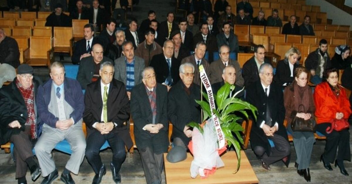 Anavatan Partisi İlçe Kongresi Namık Anarat, Tekrar Başkan Seçildi