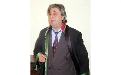 Avukat Ve Kardeşinin Öldürülmesi Kız Kardeşi İle Birlikte Silahlı Saldırıya Uğrayarak Öldürülen Avukat Ahmet Koparan'ın 3 Fakülte Bitirdiği, Uzun Yıllar Öğretmen Olarak Görev Yaptığı Öğrenildi