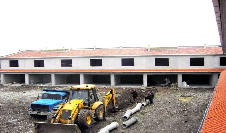 Samsun'da Yerel YönetimlerBafra'da Minibüs Garajı Çalışmaları - Samsun'un Bafra Belediyesi, minibüs garajı yapım çalışmalarını sürdürüyor.