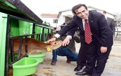 Vali Güzeloğlu'nun Bafra Gezisi Samsun Valisi Hasan Basri Güzeloğlu: "Samsun'da 2007 Yılı Tarım Adına Olumlu Yıl Olacak"