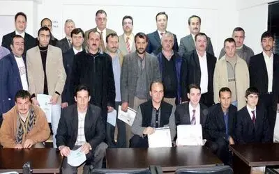 Biçerdöver Operatörlerine Sertifika Samsun'un Bafra İlçesinde Düzenlenen Biçerdöver Kursunu Başarıyla Tamamlayan 27 Biçerdöver Operatörüne Sertifikaları Törenle Verildi