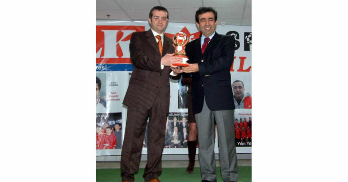 Sporun Yıldızları Ödül Töreni Samsun'un Bölgesel Gazetesi Olan Halk Gazetesi, 2006 Yılında Kendi Dallarında Başarılar Elde Eden Hakem, Sporcu, Antrenör, Yönetici Ve Takımları Ödüllendirdi
