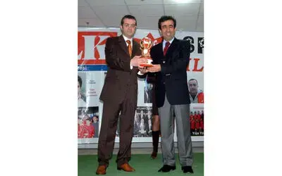 Sporun Yıldızları Ödül Töreni Samsun'un Bölgesel Gazetesi Olan Halk Gazetesi, 2006 Yılında Kendi Dallarında Başarılar Elde Eden Hakem, Sporcu, Antrenör, Yönetici Ve Takımları Ödüllendirdi