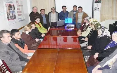 Ha-bi-der'den Anne-baba Eğitim Kursu