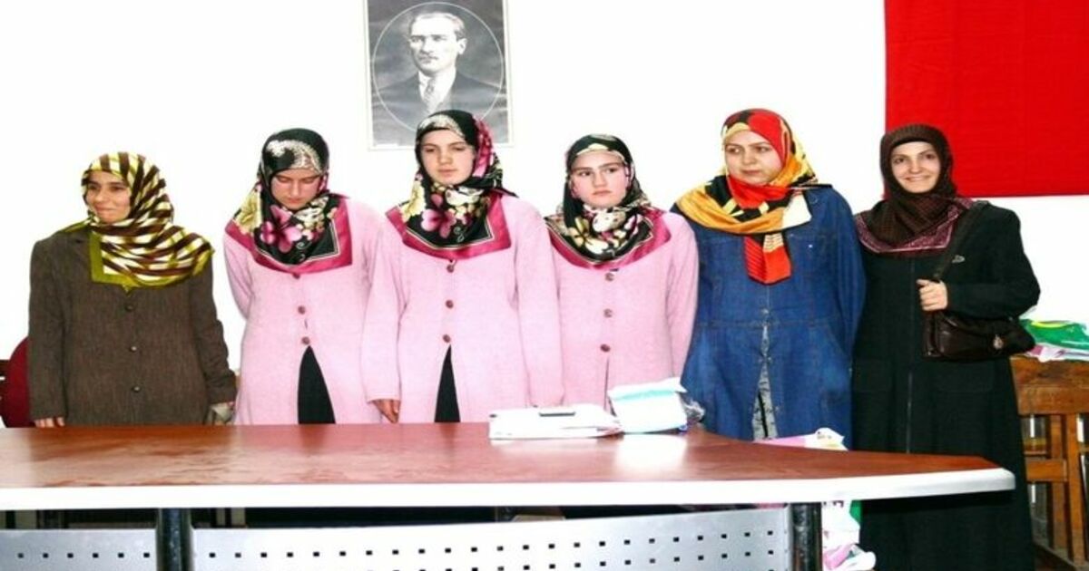 Bilgi Kültür Yarışması Kur'an Kursları Arasında Yapılan Yarışmada Kuşçular Kız Kur'an Kursu 1. Oldu