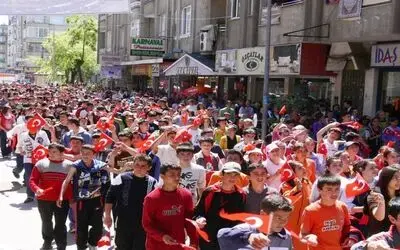Bafra'da Gençlik Yürüyüşü Samsun'un Bafra İlçe Gençlik Ve Spor Müdürlüğü Tarafından Atatürk'ü Anma Gençlik Ve Spor Bayramı Etkinlikleri Kapsamında 'Gençlik Yürüyüşü' Düzenlendi