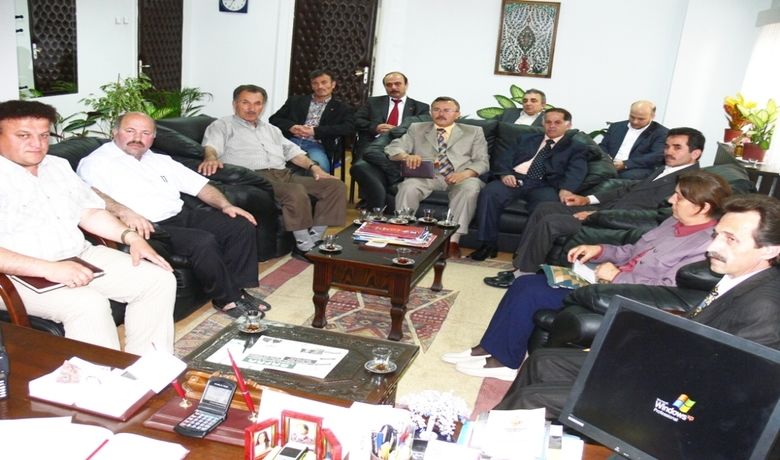 Seçim Güvenliği Toplantısı - Samsun'un Bafra ilçesinde, 22 Temmuz 2007 tarihinde yapılacak olan 23. dönem milletvekili genel seçimlerinin huzur ve güven içinde yapılması için toplantı düzenlendi.