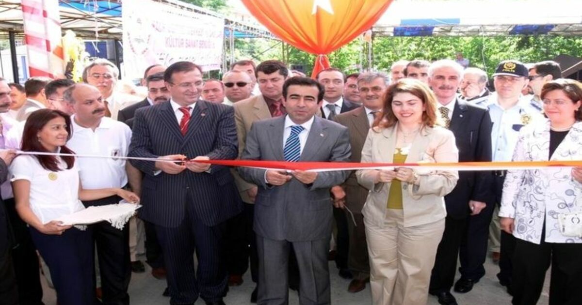 Samsun'da Yıl Sonu Sergisi Bafra İlçesinde Halk Eğitim Merkezi Ve Okullarda Bir Yıl Boyunca Yapılan Yaklaşık 10 Bin El İşi Fuarda Sergilendi