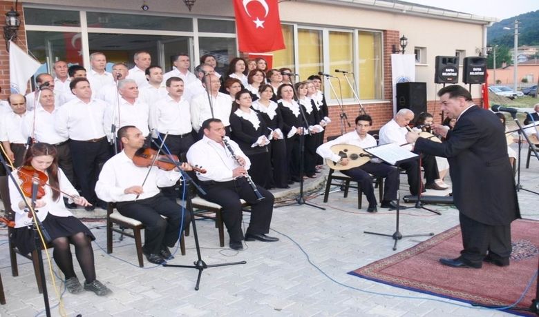 Kolay'da Türk Sanat Müziği Konseri - Samsun'un Bafra ilçesine bağlı Kolay Belde Belediyesi tarafından kültür sanat etkinlikleri çerçevesinde Türk sanat müziği konseri verildi.