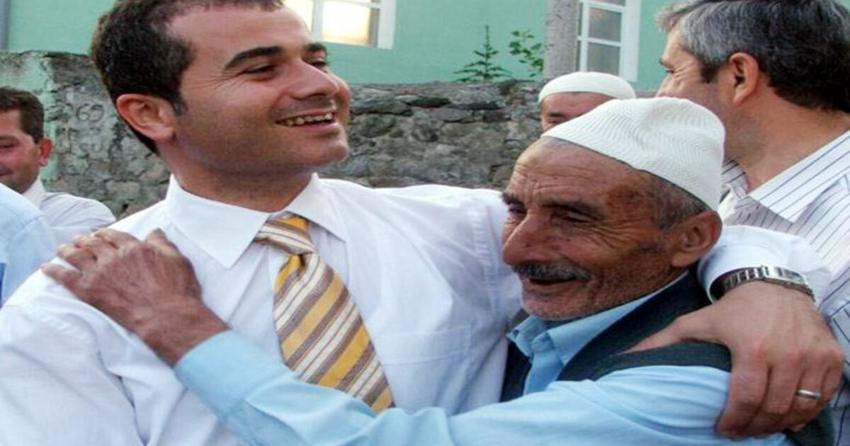 Ak Parti'li Kılıç'ın Seçim Çalışmaları Ak Parti Samsun Milletvekili Ve 3. Sıra Adayı Suat Kılıç: "Halktan Korkanların Halka Hesap Vereceği Tarih Çok Yakın" "Ak Parti, Diğer Siyasi Partilerin Hayalini Süsleyen Projeleri 4.5 Yılda Yaptı"