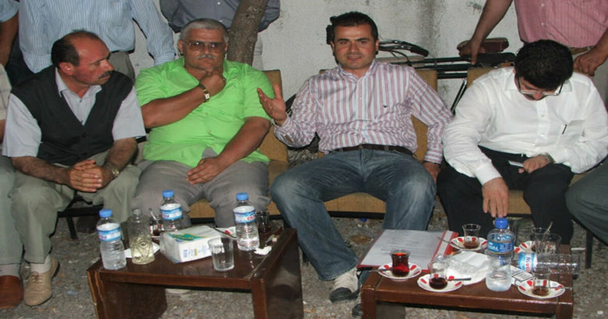 Milletvekili Kılıç'ın Seçim Gezileri Samsun'un Bafra İlçesinde Büyük İlgiyle Karşılanan Milletvekili Suat Kılıç'a Dolmuş Sürücüleri Destek Sözü Verdi