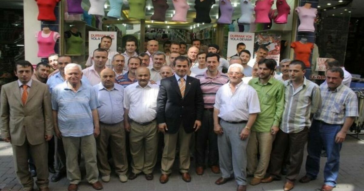 Ak Parti'li Kılıç, Esnafla Bir Araya Geldi Ak Parti Milletvekili 3. Sıra Adayı Suat Kılıç Ve İlkadım Belediye Başkanı Erdoğan Tok, Esnafla Kahvaltıda Buluştu
