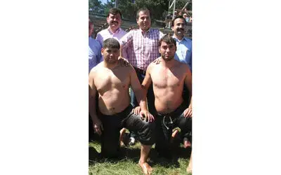 Milletvekili Suat Kılıç, Pehlivanları Ödüllendirdi Ak Parti Samsun Milletvekili Ve 3. Sıra Milletvekili Adayı Suat Kılıç, Bafra İlçesinde Yayla Şenliğinde Dereceye Giren Pehlivanların Ödüllerini Verdi