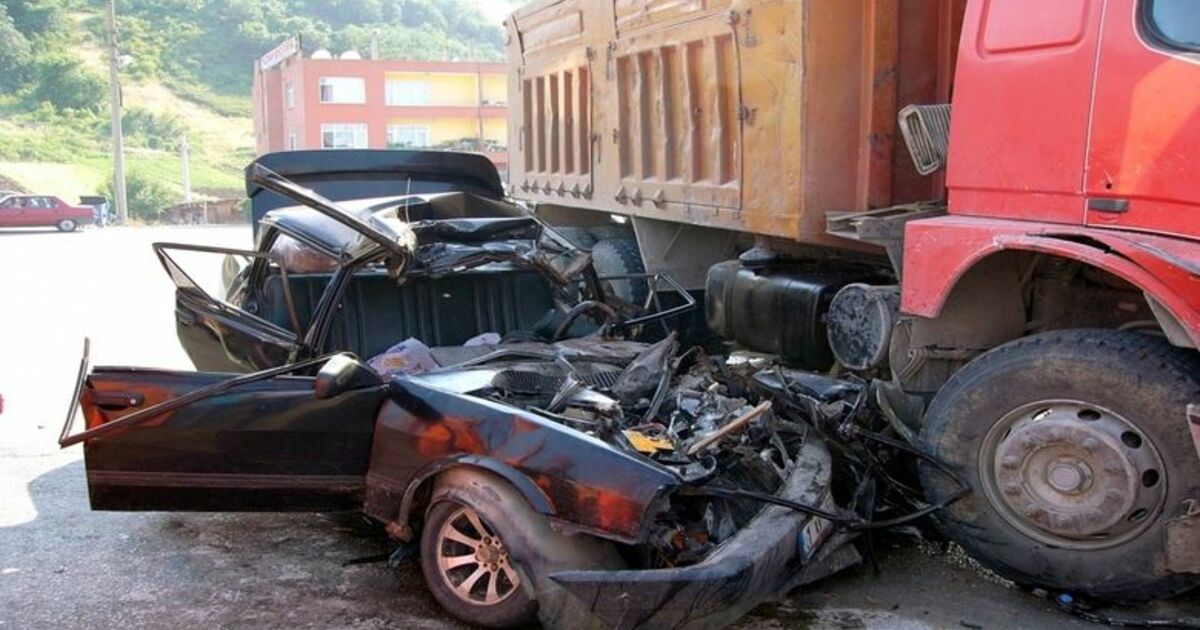 Samsun'da 7 Ayda 69 Kişi Trafik Kazasında Hayatını Kaybetti Samsun İl Genelinde 2007 Yılının İlk 7 Ayında Meydana Gelen 5 Bin 558 Trafik Kazasında 69 Kişi Hayatını Kaybederken, Bin 634 Kişi De Yaralandı