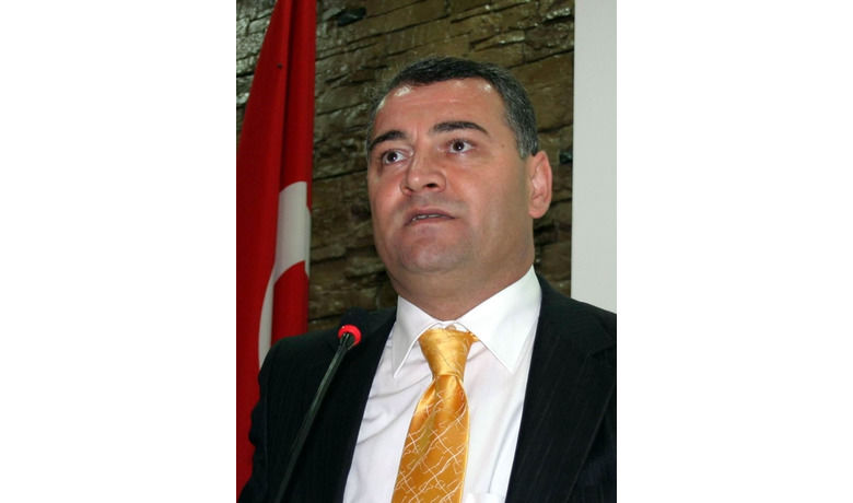 Samsun'da 2007'de 220 Kilometre Asfalt Yol Yapıldı İl Özel İdaresi GenelSekreteri Aslan Karanfil: "Eylül Sonunda Asfaltla Ulaşılan Köy Sayısı Yüzde 75'e Çıkacak" - Samsun İl Özel İdaresi Genel Sekreteri Aslan Karanfil, KÖYDES Projesi kapsamında 2007 yılında şu ana kadar planlanan 460 kilometre asfalt yolun 220 kilometresinin tamamlandığını, kalan kısmın ise eylül sonuna kadar tamamlanacağını bildirdi.