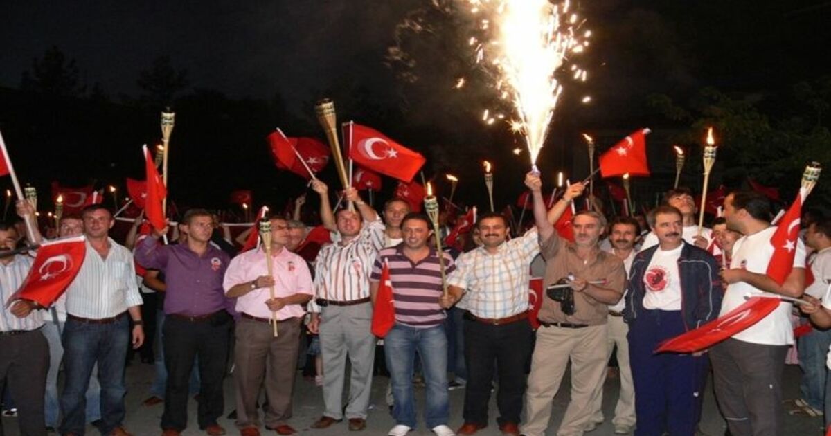 Bafra'da Zafer Yürüyüşü Ve Konser Coşkusu