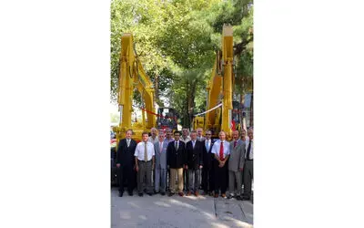 Samsun İl Özel İdaresi 7 Adet İş Makinesi Aldı Samsun İl Özel İdaresi, 2 Adet Ekskavatör İle 5 Adet Kepçe Olmak Üzere 7 Adet İş Makinesi Alarak İlçelere Dağıttı